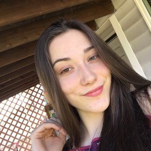 Meet your Posher, Auna